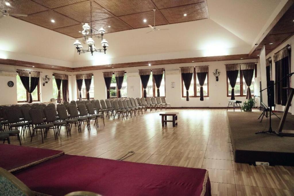 Villa Bukit Pinus Bogor Exteriér fotografie