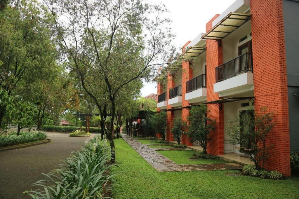 Villa Bukit Pinus Bogor Exteriér fotografie